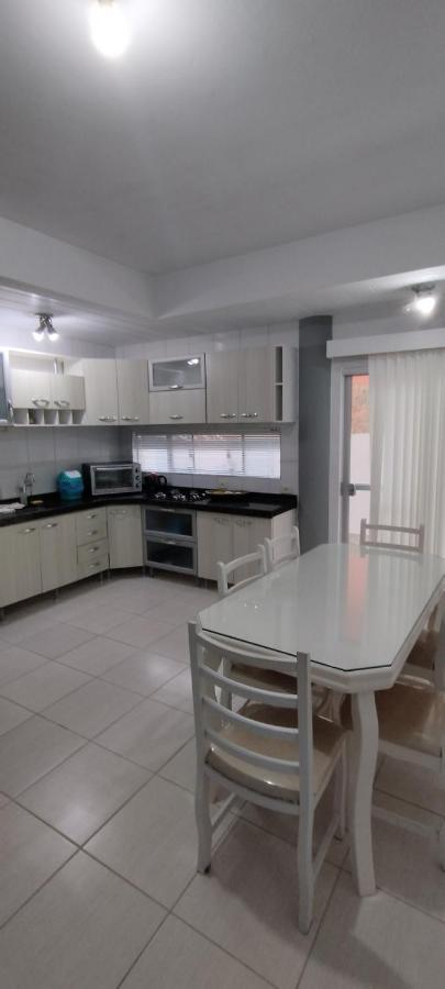Residencial Nereu Apartment Bombinhas Bagian luar foto